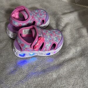 Skechers Kids' Heart Lights Sandals -‎ Pink and Purple size 7 girls lights up